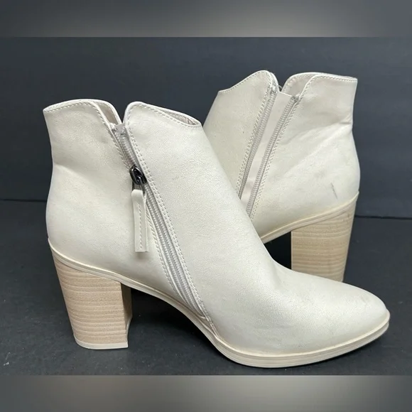 Altar'd State Fringe Suede Booties Women Size 9M - Picture 3 of 10